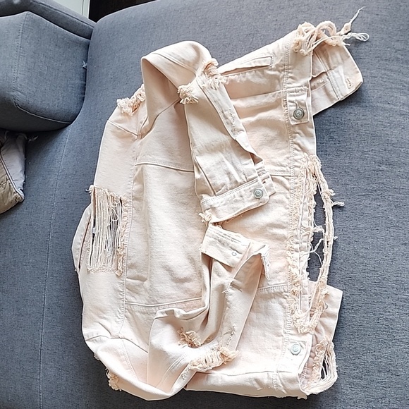 Women's fashion tattered Jean jacket light peach pink colour. - Picture 7 of 10